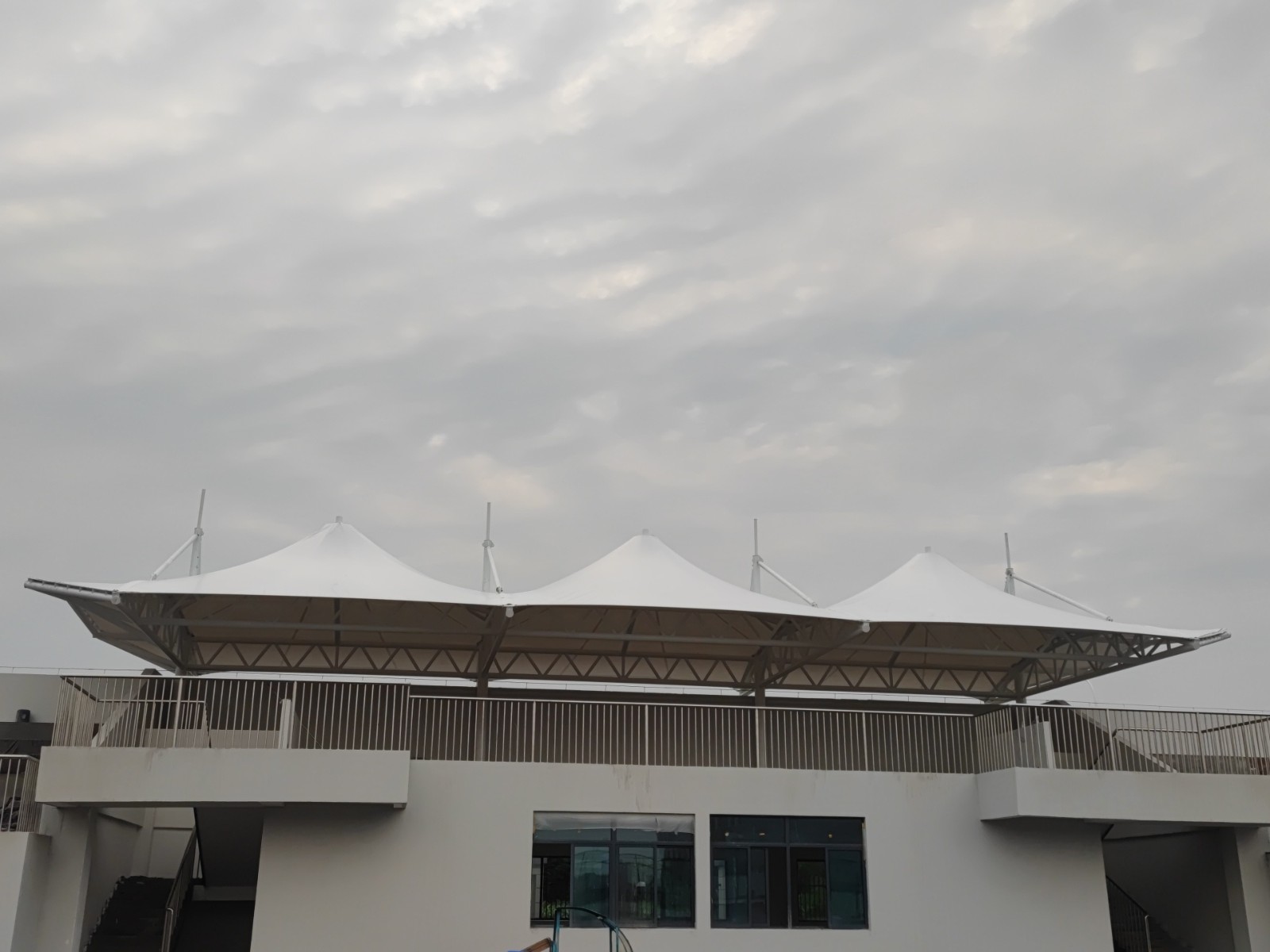 风雨操场膜结构